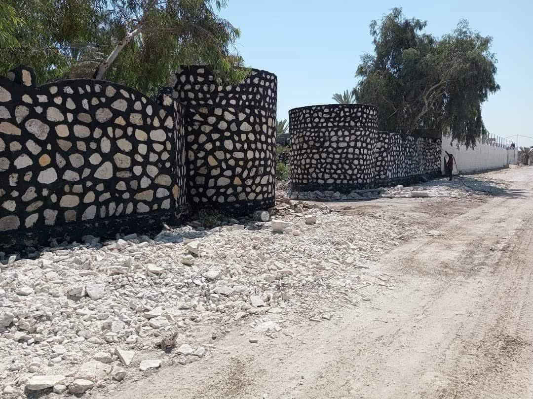 يعلن مكتب ابو فاطمه لبناء الحجر عن  تغليف السواقي:وتغليف الأنهار: وبأسعار مناسبة: وبناء الاسيجه:  ورباطات بيوت ومساند وجميع الاعمال حسب الطلب للاستفسار عن البناء مراسلة البيج او الأتصال علئ الأرقام التالية:***********
***********
