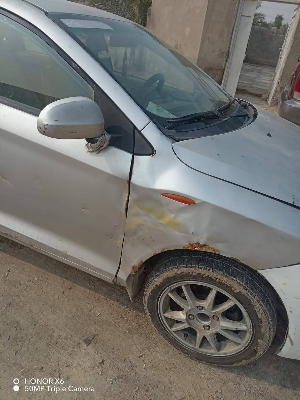 سلام عليكم
شيري فلاوين موديل 2013
تبريد شغال مكينه وكير خير من الله
حادثه جاملغ ايمن بعده مامصلح موضح بصوره سعره 27 وبيه مجال مكانه السماوه مالكه موجود تحويل مباشر ***********
