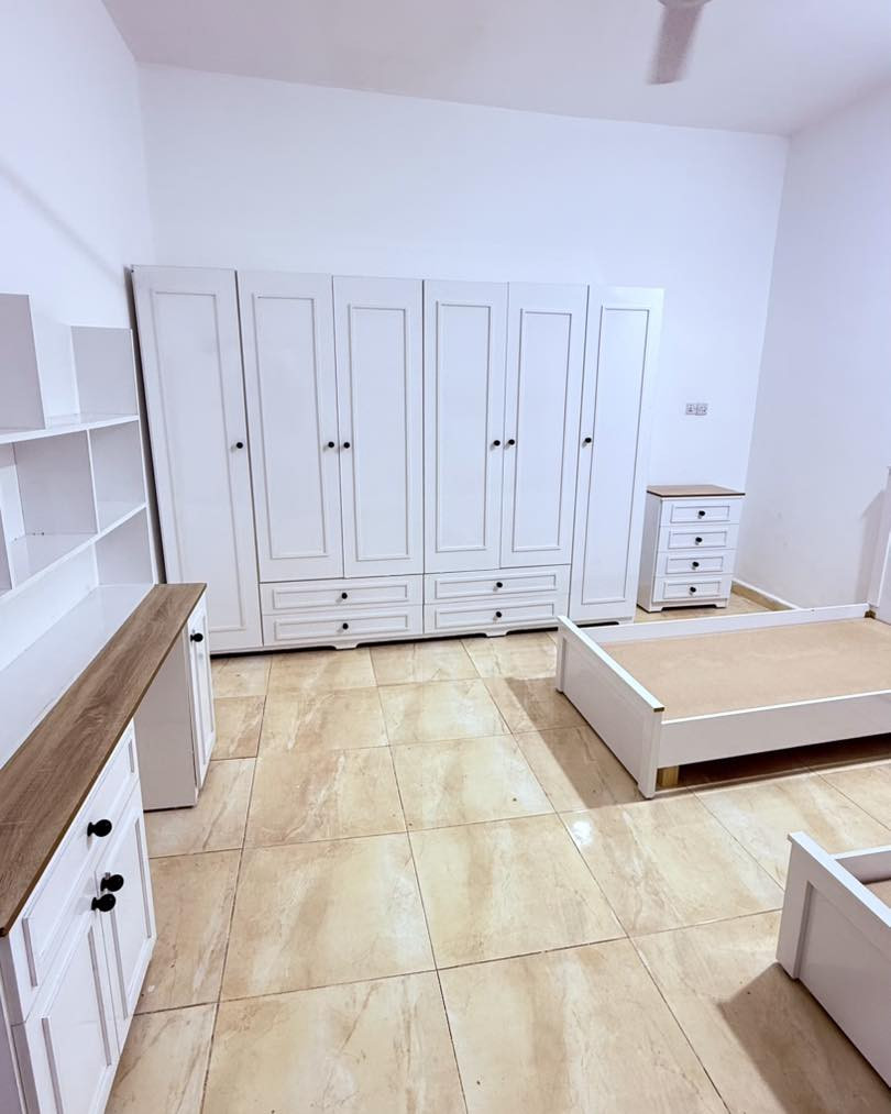 السلام عليكم 
اليوم عدنه هذا الموديل موديل تحفه وعليه تخفيض وكامله وجاهزه 

اشتغلتهه للزبونه
شغل درجه اولى 
 ما مستخدمه ولا يوم واحد 

سعرهه مليونين و600 
وحبت تغير الموديل 
نعرضهه الكم فقط بمليونين 
شغل درجه اولى 
وجاهزه وكامله 
شغلنا درجه اولى 
*********** 
صفاء النجار
