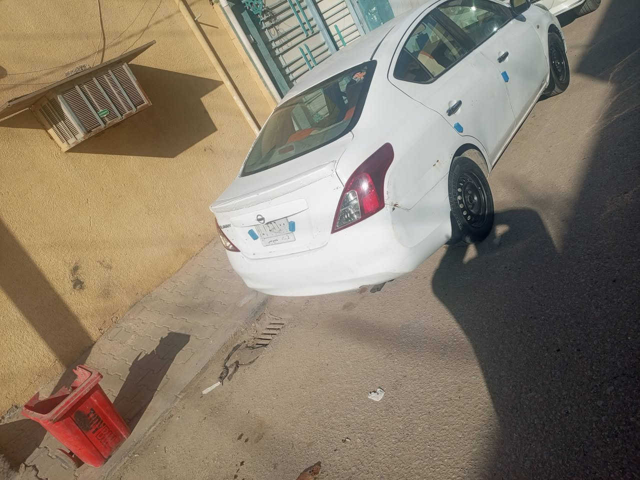 صني موديل 2013 سيارة جاهزة كير مكينة حدادية كله جديد السعر 75 المكان نجف مكلف بالنشر الرقم ***********
