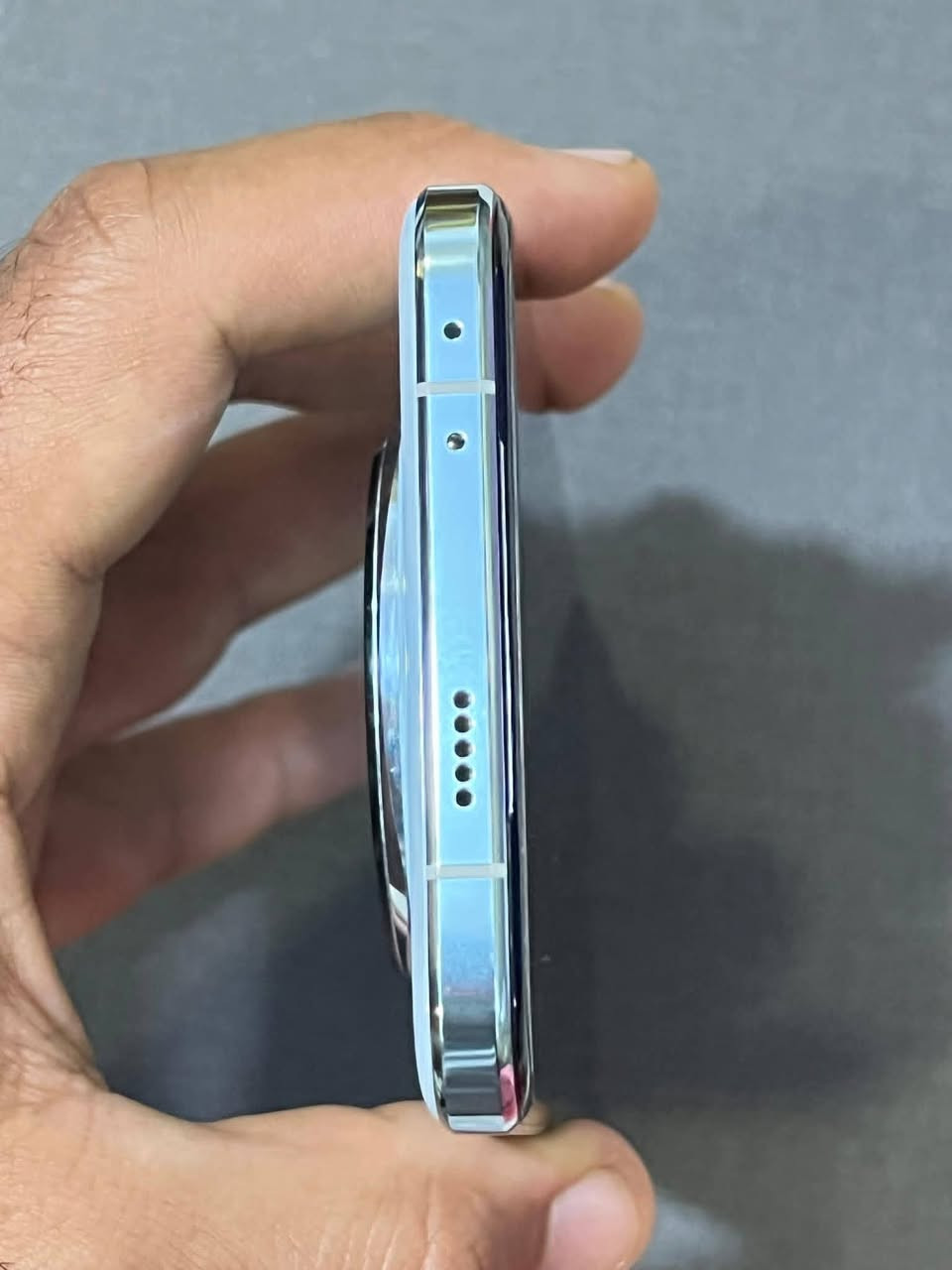 هونر ماجك 7 برو 
512 كيكا 
ملحقات كاملة اصلية 
نظافة 100‎%‎ 
مكاني ديالى 
***********
