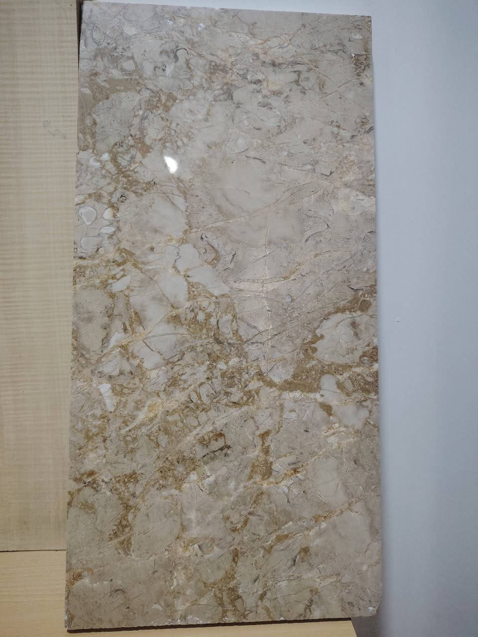 يراني البيع كميه محدوده عندي 60×30 سعر المتر ب 7وبيه مجال المكان بغداد رقم ***********
