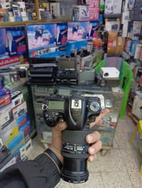 ورحمه الله وبركاته اخواني كامره D7100 اخت جديده نضافه فول  ملحقاته الا...