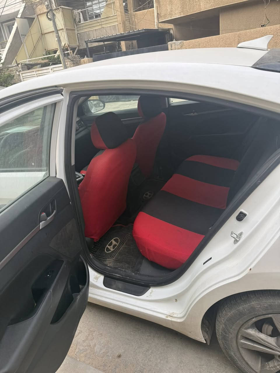 النترا امريكي 2018 للبيع
موصفات المعروفه نص فول صور الحادث مرفقه
حادثهه بنيد فقط تبديل وبيهه قطعتين كلير من امريكا بدون تبديل وفتح
فقط كلير السياره ع ايدي من امريكا صدرهه وحداديه ليهسه من امريكا مامبدلات لغود شواصي مكينه كير كهربائيات كله مكفول السياره رقم اربيل بأسمي شوكت متريد تحول او وكاله موجود 
كلشي بيهه بلاد السياره ع امريكا ماشيه 82 الف 
سبيرهه منازل ابد 
مكانهه حي الجهاد للأستفسار صاحب السياره اني مكلف بلنشر فقط
سعرهه 115 وبيهه مجال للطيبين 
حيدر *********** متواجد واتساب
