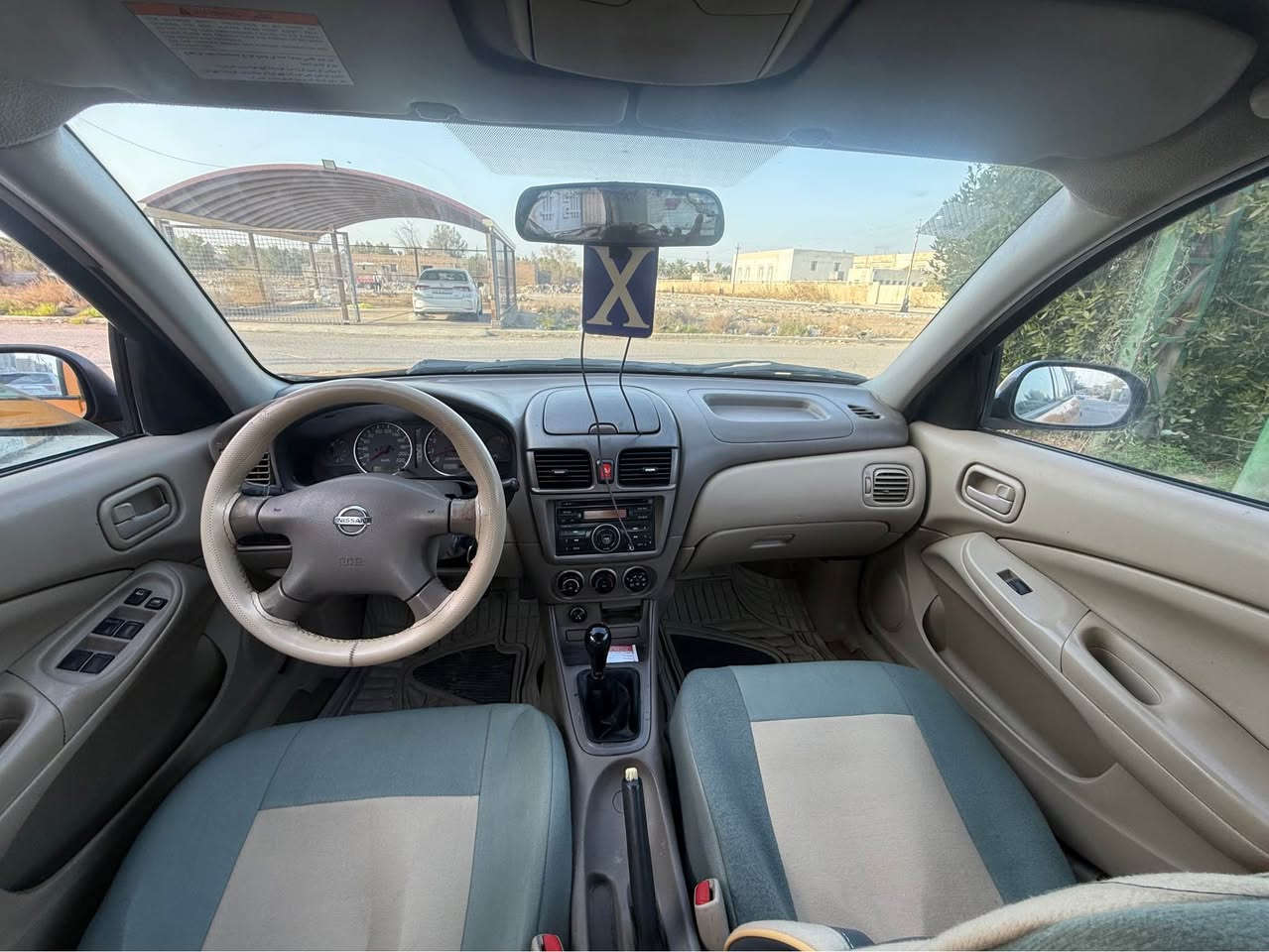 السلام عليكم 
سني ياباني 2011 كير عادي محرك 1800 قبغ اسود كير ومحرك مكفولات صدر نضيف تخم تاير جديد كهربائيات جاهزه تدفئه+ تبريد سياره بدون نقص بيه صبغ ثلاث قطع بيبان و جاملغ بدون دواخل السياره معروضه ب ( 85$ ) وبيه مجال بسيط مكاني بغداد الكرخ للاستفسار *********** بغداد, العراق
