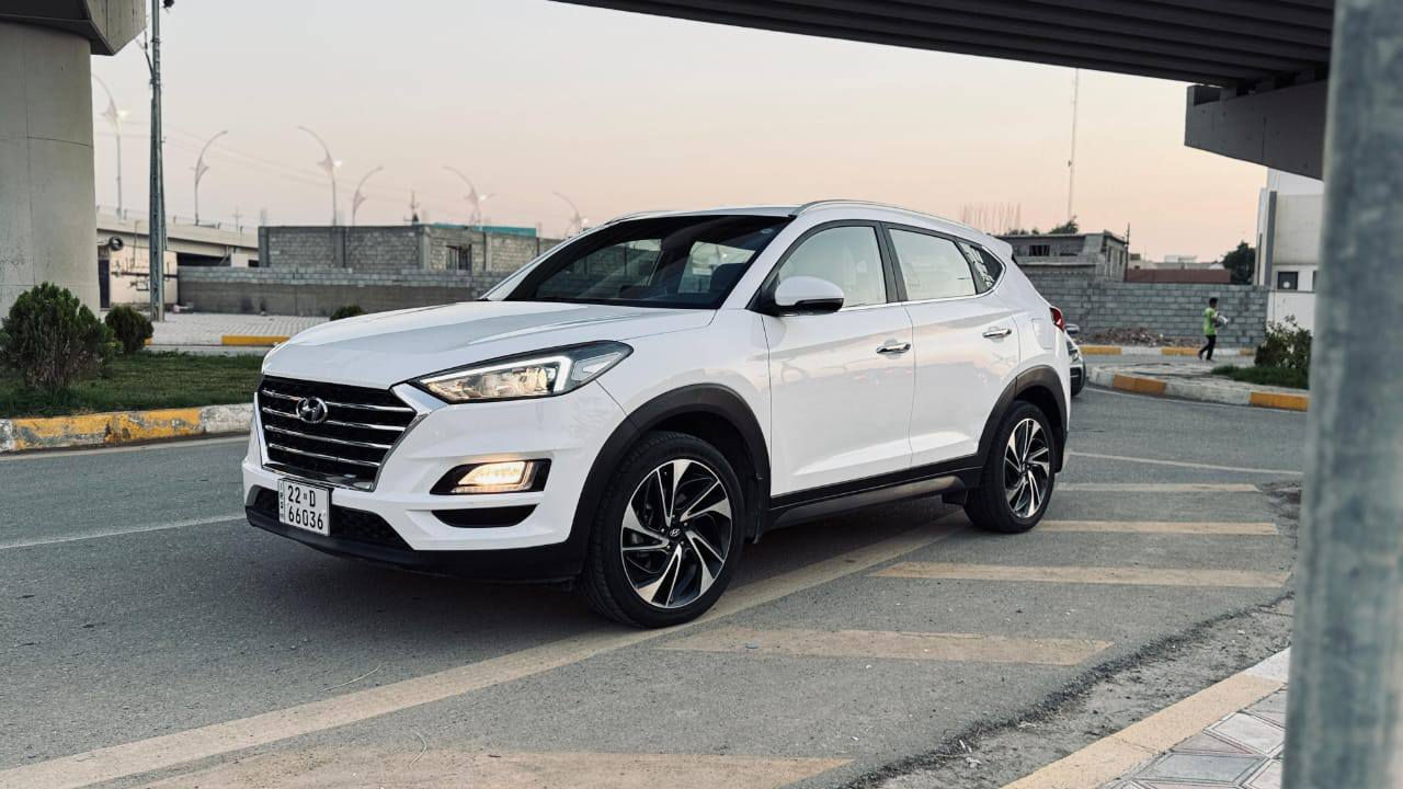 اللهم صلي على محمد وال محمد
السلام عليكم 
اقرا التفاصيل كامل وشوف الصور وراها خابرني تشلع عيوني سيارة 
السعر200 مجال بصيط
توسان 2020 خليجي  
 ماشيه  95 الف   محرك كير وضع شركه برغي مامفتوح 
مواصفات 1/1 
عدا بونراما
تشغيل بصمة 
بيبان بصمة  
مقاعد امامي كهرباي 
شاشة كبيرة 
شحن لاسلكي 
تبريد داخل جكمجه 
جكمجه ثلاجه
3وضعيات تشغيل 
ايكو/سبورت/نورمل 
قطعتين تبريد 
حساس امامي
حساس خلفي

تخم تاير جديد 
صدر امامي خلفي وضع شركه
5ويل 
السياره مكفولا من صبغ وتبديل حته الدعاميات 
مكان السيآره كركوك
اتصال ***********
