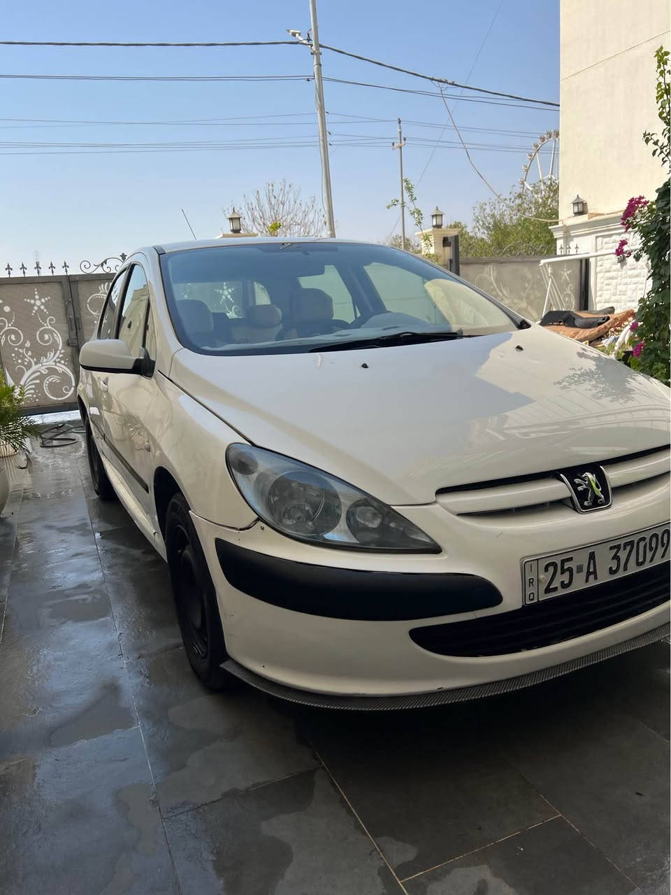 بيجو فرنسي سياره بدون ضرر بدون صبغ كير محرك بشرط 
تبريد ثلج  رقم سنويه انكليزي جديد كوبون بنزين بيها تايراته وتخم صدر جديد كير اوتوماتيك تبريد سنويته جديد 
سياره جاهزا من كل نواحي هزا  جديد شرط تحويل وا وكاله 
بيع او مراوس بسياره احدت هاي رقمي *********** كركوك, العراق
