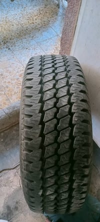 تايرات لاندكروز • حجم ١٧ • نظافه ١٠٠٪