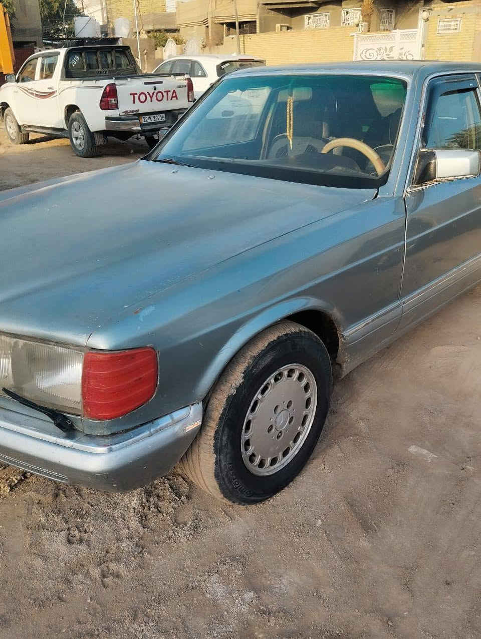 مارسدس جانبو باب لقصير مديل 82تبريد حداديه تخم تاير رقم بغداد بسمي سياره جاهزه مال جناي مكفوله من ضربه ولعيب شرعي حداديه مابيه اي نقص دواخل جاهزه ستر لوك كير مكينه جداد سعر 55وبيه مجال حك جيه ***********
