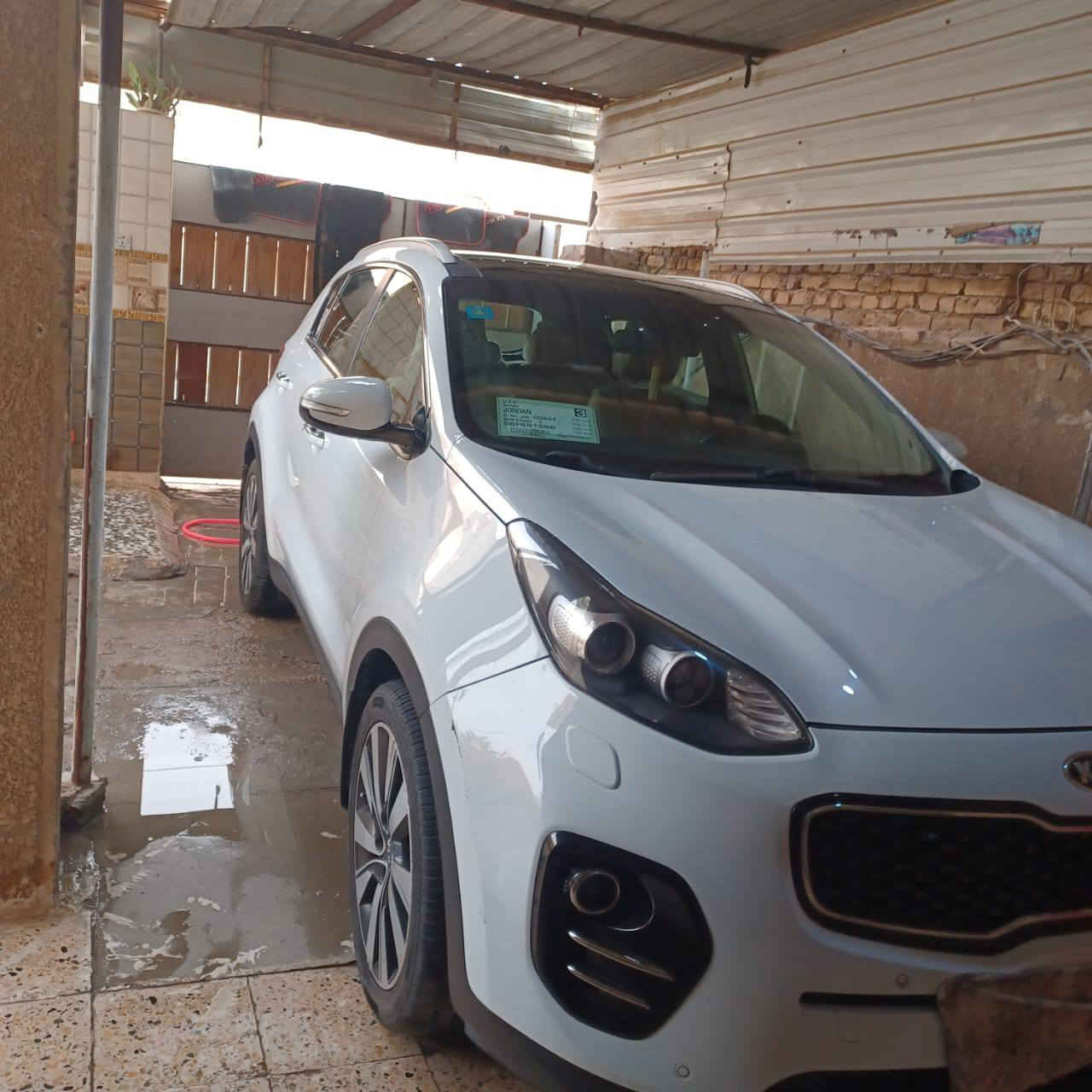 السلام عليكم كيا سبورتج وارد خليجي موديل ١٧ ماشيه ١٣٩ الف فتحه بنورما مري شفط دخول ذكي ردار خلفي بصمه صندوك كهربائية رقم بغداد مكان السياره بغداد سعر ١٧٥ بيه مجال شي بسيط ***********
