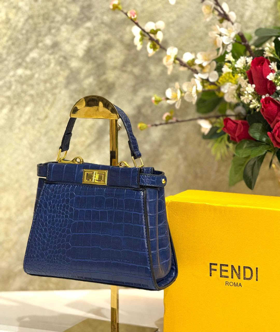 سلام عليكم عندي حقائب للبيع مستعجله على بيعهن ضروري بسعر مناسب سوبر ماستر كواليتي وياهن تغليف وبوكس وختم شركة الاصلي نفس صوره بضبط سعر حقيبة ب١٥ فقط ابيعهن بهذا سعر لان محتاجه والله


**إذا كنت صاحب هذا الإعلان وتريد حذفه لأي سبب، رجاءا أرسل رسالة إلى الدعم الفني**