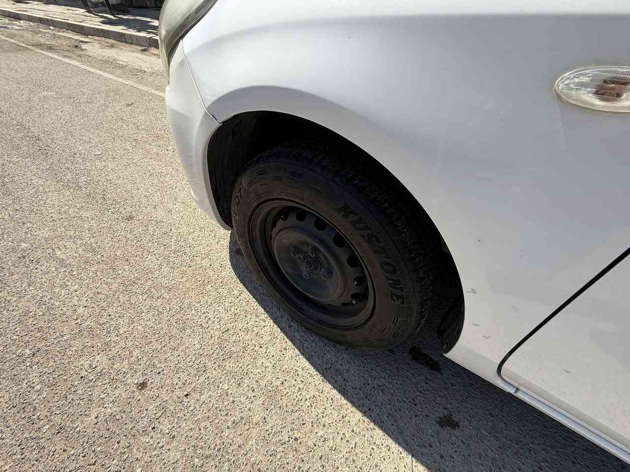 للبيع : نيسان سني (((2018)))
📍مكان السياره: بغداد / الدوره
☎️للتواصل: ***********
رقم السياره بغداد باسمي تحويل ثاني يوم 
المحرك 4 سلندر _ 1500cc
السياره بيه بارد ع كد اربع اصابع فقط بدايه البوند
بالاضافه بارد بين الدعامه والجاملغ الخلفي اصبعين 
(((صبغ الدوسه))) ((فقط ))
باقي السياره خير من الله تبريد ثلاجه كير محرك كله سليم 
ايضا راح اخلي الكم السونر وبيك خير وادلل 
السعر (((٩٧$ ))))….وبيه مجال اتصل ومراح نقصر وياك ياطيب 🙏
