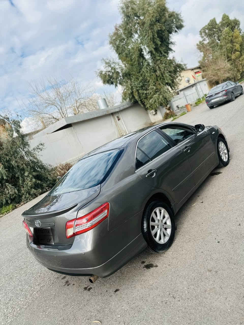 سلام عليكم اخواني
عندي كامري موديل2010
سياره گير محرك تبريد
صدر عداديه بشرط
سياره سبغ عام
بجم و خلف كبس
بدون ضربه 
تريد تحويل وكاله ب نفس اليوم
مكان اربيل
سعر85مجال قليل
واتساپ***********
