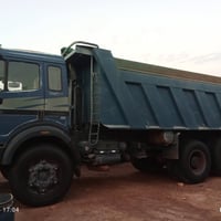 شاحنات • بدون تفاصيل