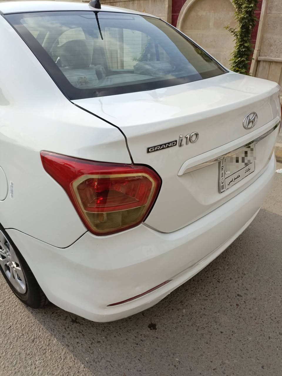 اسلام عليكم
هونداي i10 خليجي 2016 صندوك رقم بغداد السياره على حاله الوكاله من جميع النواحي كير محرك برغي مامفكوك بيهه... صدر امامي خلفي جديد ...تبريد ثلج تدفئه... تخم تاير جديد... شاشه كامره دواره اصليه... السياره نظيفه بمعنى الكلمه مواصفاتهه حلوه  وسياره ماناقصهه برغي بالواقع احلى من الصور تجي وتفحص بعينك ... انصبغ بيهه قطعتين فقط اثر شخوط خباثه الله شاهد بدون دواخل والسونر موجود بصور... رايدهه 86 وبيهه مجال قليل حك الجيه  الشراي يتصل 📞*********** مكاني 
بغداد /الكريعات واذا ماتعجبك السياره تلكه الافضل بقوه الله
