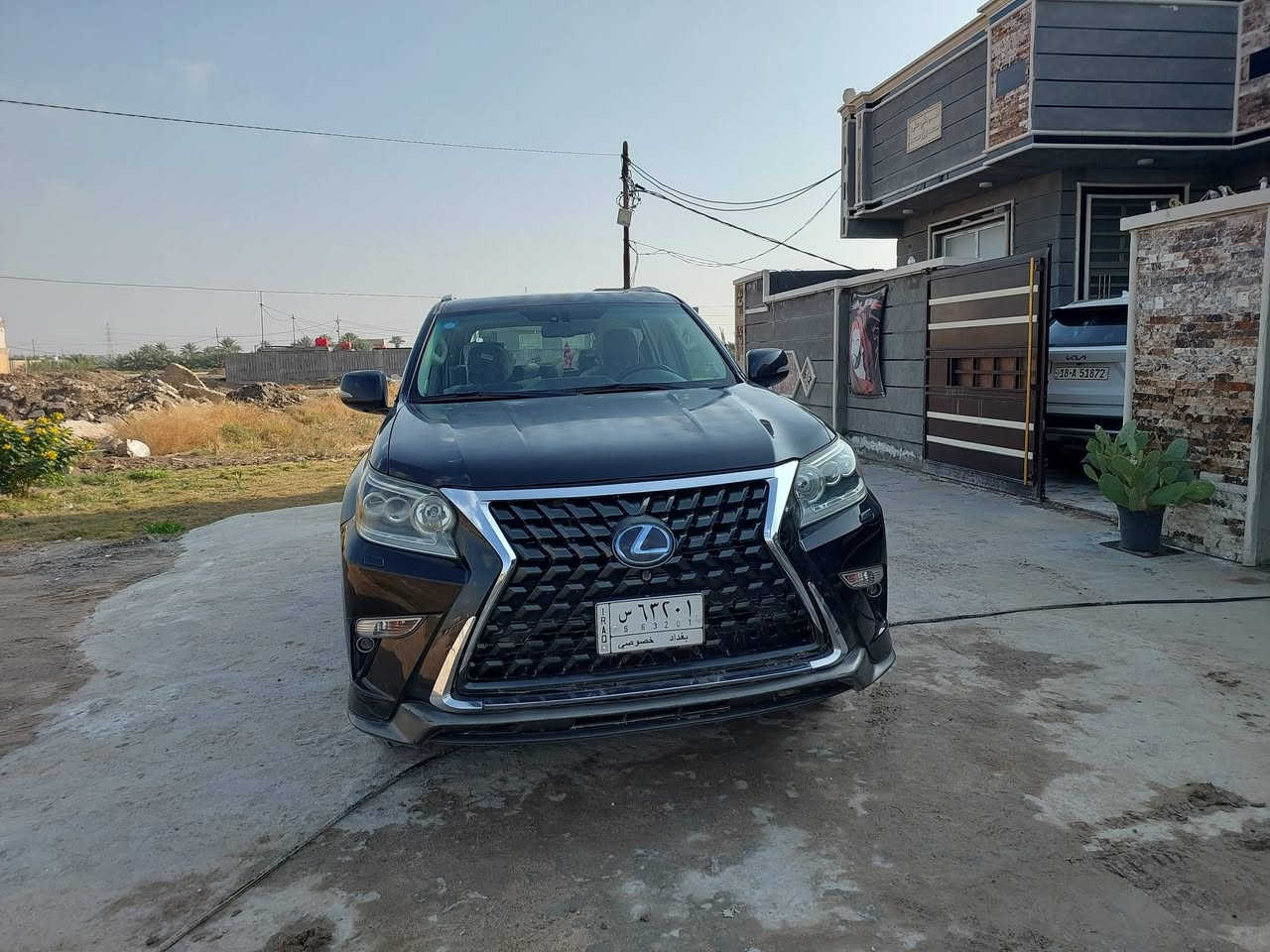 لكزز شكل البرادو رقم بغداد بأسمي ماشيه ١٥٠الف فول مواصفات كفاله عامه من تبديل وصبغ وبارد ومكينه وكير
السعر ٣٥٠ ورقه 
موديل ٢٠١٤
مكان بابل حله 
***********
