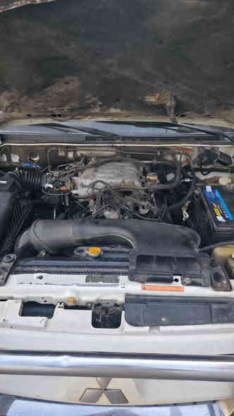 السلام عليكم. بايجيرو 2006 محرك 3800 السياره جاهزه كامله من كلشي مري شفط تبريد 3قطع  فتحه  السياره خير من الله  كله بلاديه  السياره مكان السياره بغداد الغزاليه
***********
السعر 105 وبيه مجال
