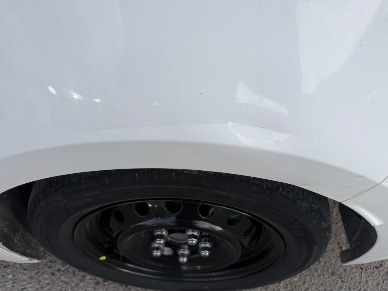 سلام عليكم
كورلا موديل 24
ماشيه 74
مكاني كربلاء 
***********
