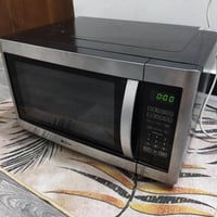 مايكرويف • ٤٠ لتر • نظيف