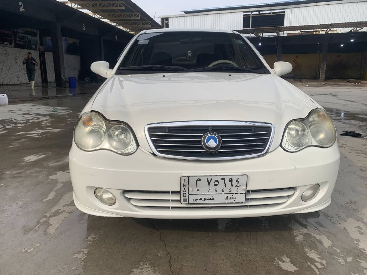 السلام عليكم
سيكي موديل 2013 للبيع

سيارة نضيفة وجاهزة من كل النواحي

بطارية تايرات كلو جديد 

تدفئة تبريد شغال بس غاز

بدون دوخال قطعتين بيها بوند وجاملغ بدون معجون

مكينة كير شرط 

سيارة ربع ما تصرف عليها جاهزه من كل النواحي 

رقم بغداد سنويه2028 وكاله وتحويل 

السعر *********** للتوصل واتساب بي
