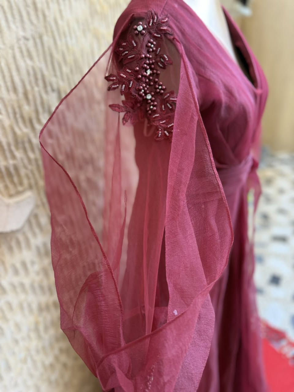 فساتين للبيع كلش نظيفات وملبوسات مرة وحده بس
مكاني النجف وعندي توصيل


**إذا كنت صاحب هذا الإعلان وتريد حذفه لأي سبب، رجاءا أرسل رسالة إلى الدعم الفني**