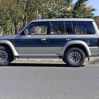 باجيرو • ٣٠٠٠ ٦سلندر • كير توماتيك