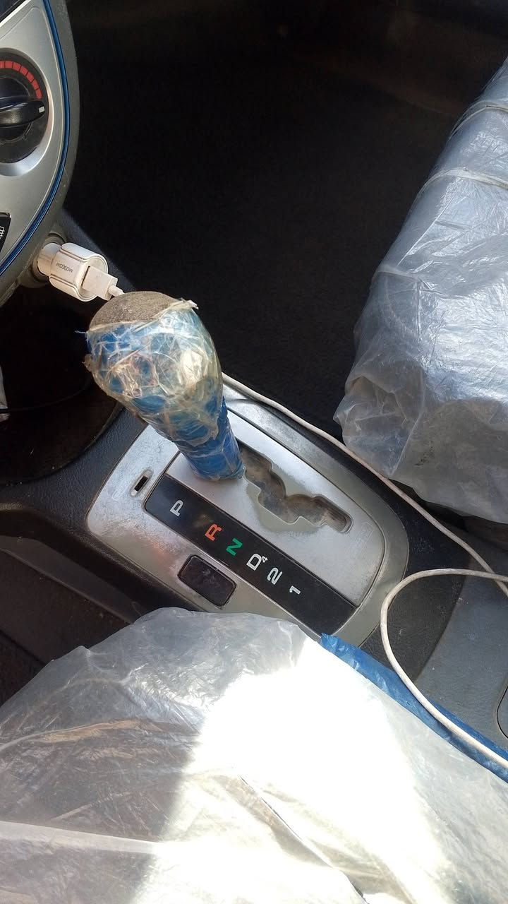 السلام عليكم دايو لاستي للبيع موديل 2008تبريد تدفئه شاشة حساسات كلها شغال رقم مشروع وطني تخم تايرات جديد بلادي لاضربه و لا صبغ السعر 60مكاني واسط ***********
