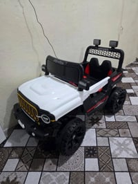 سيارة كهربائية • ٥ بطاريات ١٢V • دوميز كامب ١
