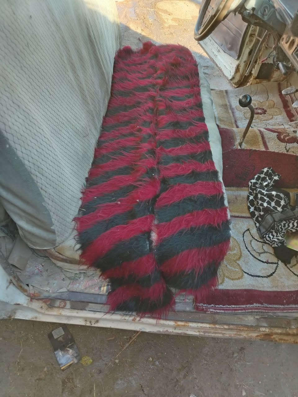 اعيد النشر بسب الوعود الكاذبه للبيع بيكم ٨٢ رقم بغداد سنويه ل٢٧ رقم ألماني تحويل مباشر مكينه جديده كير اكسن جدد سياره حلوه مكان كربلاء اطوريج *********** لمو شراي لا يتصل ول شراي بي خير ويدلل السعر ٢٨ وبيه مجال مستعجل عله بيعته عندي ضرف
