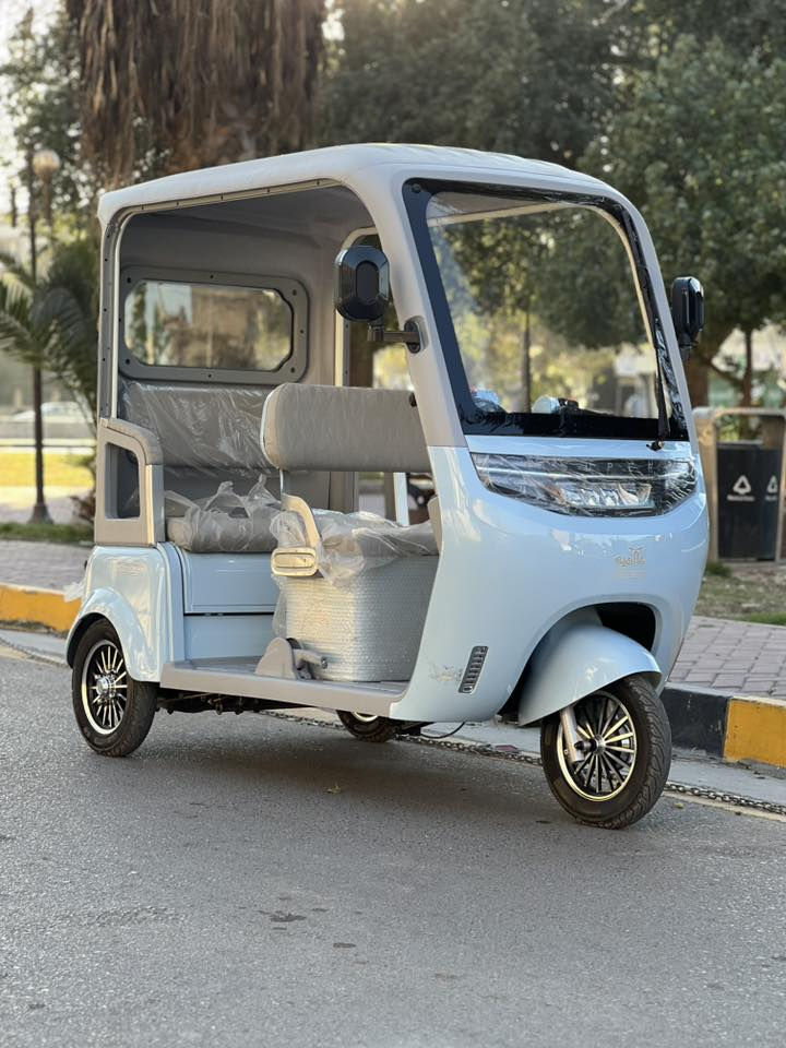 سلام عليكم شباب دراجه شحن  تكتك ثلاث عجلات للبيع  زيرو زيرو زيرو غير مستخدم مشحونه شحنه وحده فقط مماشيه من المعرض البيت فقط. دراجه عالميه وبيها مواصفات كلش قويه وتخبل وسعرها معروف عند محلات 
مواصفاتها 

الموديل 2026
البطاريات مسطره كبار 
كل شحنه تمشيك 80 كيلو 
السرع 1.2.3
السرعه 60 حقيقي 
بيها كامره خلفيه 
كشنات جلد 
رجوع الخلف 
شاشه تاب تعرض الك العطل ان وحده
وياها جادر بعدني مشاده
لونها كلش مميز 
 وصير بدي ال خلف هم 
وتحمل 3اشخاص 
بريكات 3 
هند بريك 
تشغيل عن بعد 
جهاز انذار السرقه 
مري جانبيه 
ماسحه الجامهً اماميه 

 
وبعد بيها مواصفات تخبل وهواي 

اي استفسار اتصاال 

***********

مكاني بغداد
