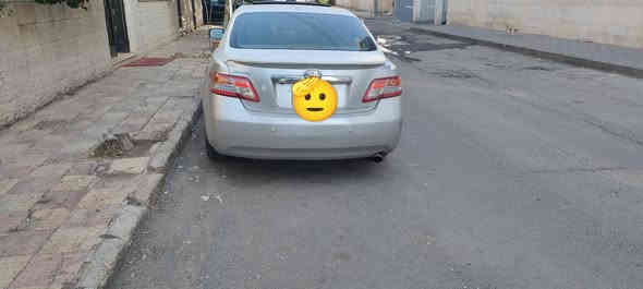 السلام عليكم 
كامري 2011 وارد كندي داخله كلين مسجله 10 محرك 2.5 vvt مكفولة كفالة عامه من التبديل والحادث
فول مواصفات XLE Lamted 
فتحه سقف قطعتين تبريد ثلج 
تدفئه  كشنات جلد
 تحكمات استيرن 
قفل سرعة
 نظام ذكي حماية من السرقات 
تحكمات التبريد والتدفئة لمس 
صاج ملكي 
نظامين قيادة اعتيادية ونظام سبورت 7 نمر 
حساسات دعامية خلفية 
 كامره بلادية 
مري شفط كهرباء 
المراية الداخلية نظام حماية للعين أوتو تتقلب حسب الاضاءة الخلفية 
تخم تايرات دنلوب  جواها والاسبير أيضا دنلوب جديد 
حدادية جاهزه سياره مال جناي 
ملاحظة السيارة بيها جراد بالصندوق وبالقمارة واني خليت فابلون شركة علمود احميها من الشمس كل شهرين اغيره وبيها ملاحظة كد الاصبع السبابه بارد يرجع بعده على وضعة  
الشراي فقط يتواصل رجاءا لاتعبني ولا اتعبك كلشي مذكور كدامك *********** تواصل واتساب واتصال مفتوح 
مكان السيارة الانبار كبيسة السعر 120 يعني دفتر و عشرين ورقة وبيها مجال بسيط
