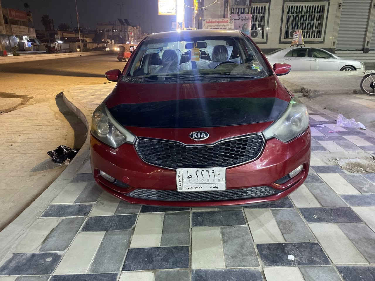 سلام عليكم من رخصت الادمن المحترم 
كيا فورتي مديل ١٦ امريكي حادث بنيد بدون دواخل 
سونر موجود بل نشر مكينه ٢٠٠٠ دوش ممفتوح 
كير صدر تبريد تخم تاير جديد سنويه جديده 
تحويل مباشر جاهزه من كلشي مكان سياره بغداد شعب السعر ١١٥ وبي مجال كلش بصيط 
***********
