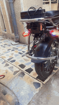 دراجة شحن للبيع  العنوان الورفلي***********
