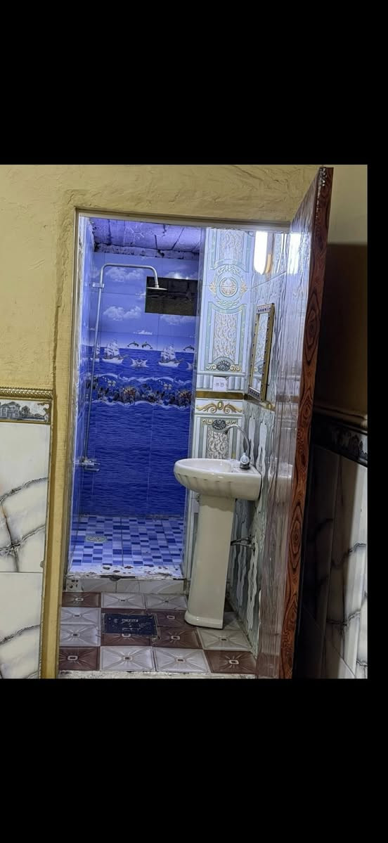 السلام عليكم
بيت للبيع زراعي في منطقة الإكتشافات حي الزهراء بيت مساحه 65 متر

بيت كامل مكمل

حمام داخلي

تواليت خارجي

غرفه نوم

ترك صغير

وستقبلل كبيره

خدمات المنطقه ماء كهرباء متواجده 24 ساعه

أول فرع على الشارع

‏ بسعر مناسب ￼🛑 

الرقم ***********
