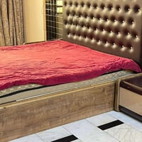 غرفة تركية • نظيفه • ضخمه