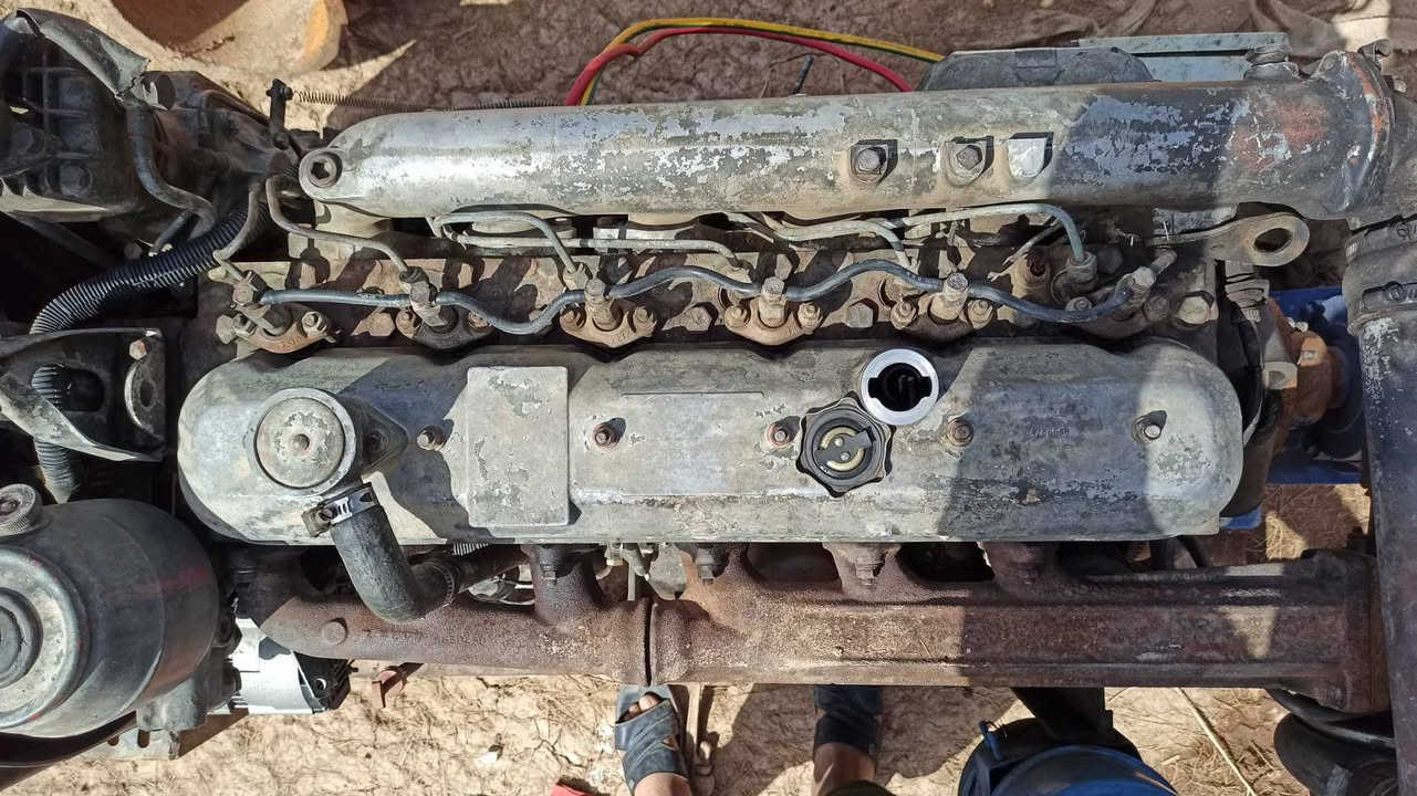 سلام عليكم محرك افيكوو حجم ١٠٤ عادي مو كهرباي بم بلادي  محرك حاويه أوربي محرك باكيت خنزيره ايراني ضقط عالي 1800 بيه ماي خير من لله بواري 9 متر 4 ملم نضيفات محرك مكفول من تبخير وتنقيص وشرط الماي مكاني ميسان ناحيت سيد احمد الرفاعي السعر 7500. مكلف بل نشر ***********
