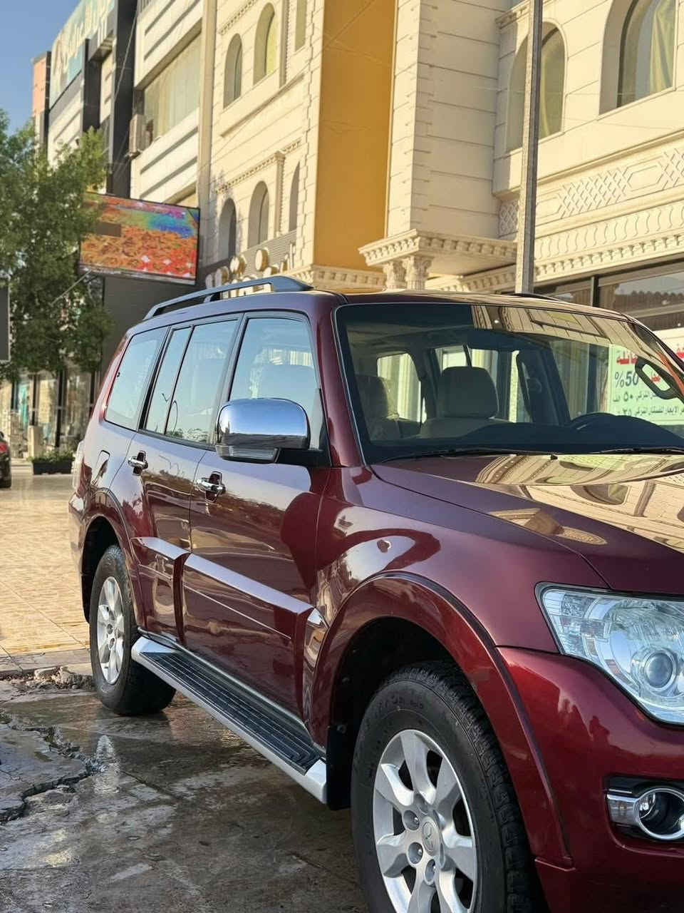 السلام عليكم 
باجيرو موديل ٢٠١٦ فوووول مواصفات رقم اربيل الدولي اتريد تحويل اتريد وكالة السيارة جديدة جدا طخم تاير حدادية جديدة محرك مكفول وممفتوح كير جديد ممفتوح السيارة مال بيت جناي تاخذها وتدعيلي اللون مميز 
المواصفات:
كراسي كهرباء
شاشه وكامره 
حساس خلفي
دمام بالجنطه
علامه على البنيد
لايت زنون 
زراك لايت
محرك 3500 V6
7 راكب
3 قطع تبريد
دفع رباعي4*4
فتحة سقف وباقي مواصفات الحبتور معروفه
ماشيه ١125الف 
السيارة جديدة جدا 
السعر : 19,500$
العنوان بغداد الوزيرية
***********
***********
