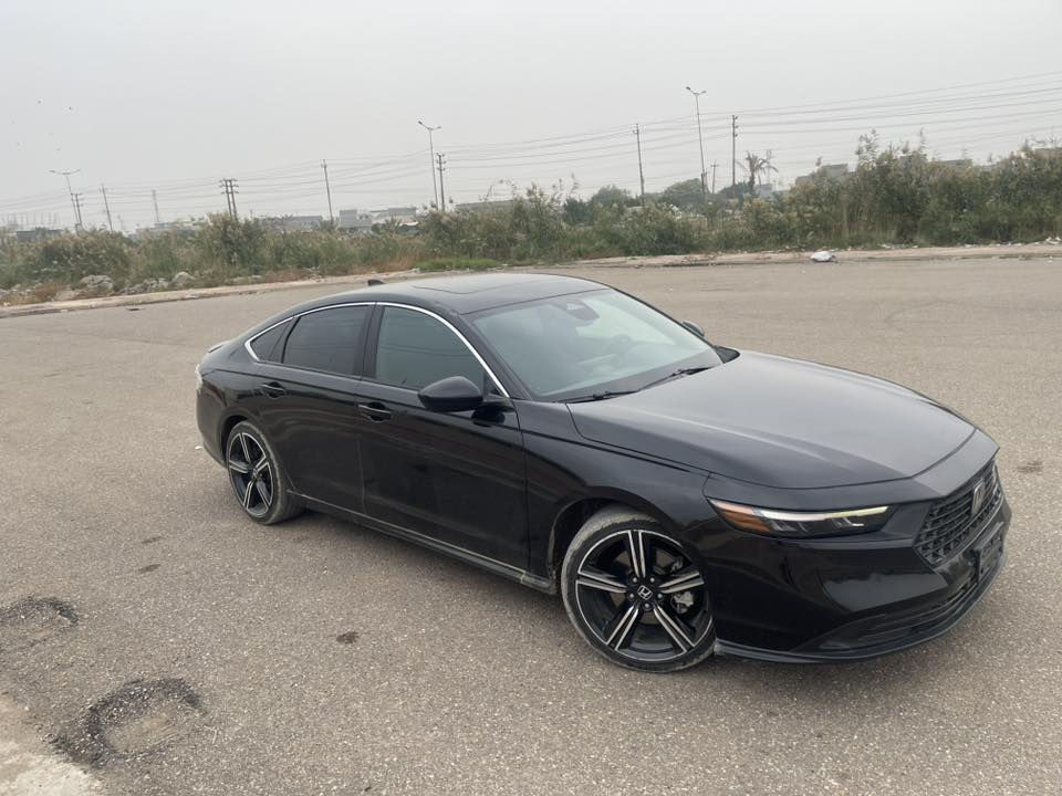 هوندا اكورد 2024 اسبورت حادث سطحي ماشيه 32 للبيع ***********او مراوس بسيفك 25 زر
