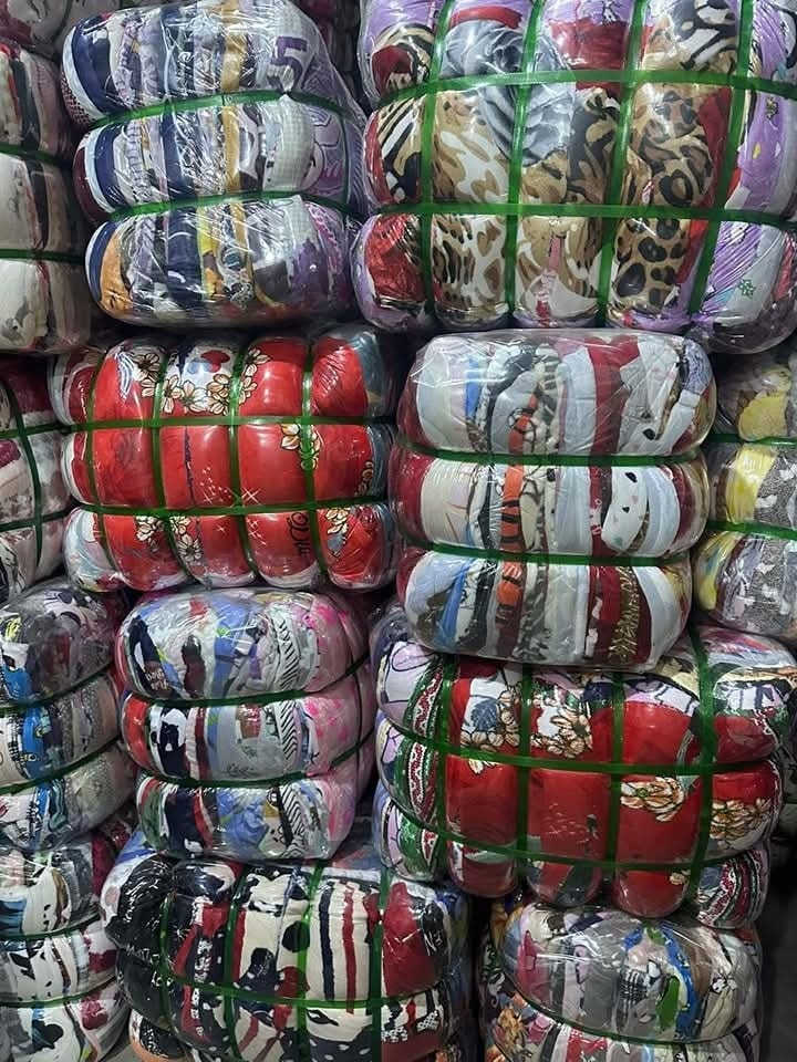 ❤️ اللهم صلِ على محمد وآل محمد ❤️ 
اليوم اشوفكم الأصناف الي وصلتي بالجديد 😍👑 
كدامكم الأصناف شوفوها و اي استفسار راسلوني و ما يكون خاطركم الا طيب 🙏🍃
***********
***********
يوجد خدمة توصيل 🚚 لجميع محافظات العراق 🇮🇶
