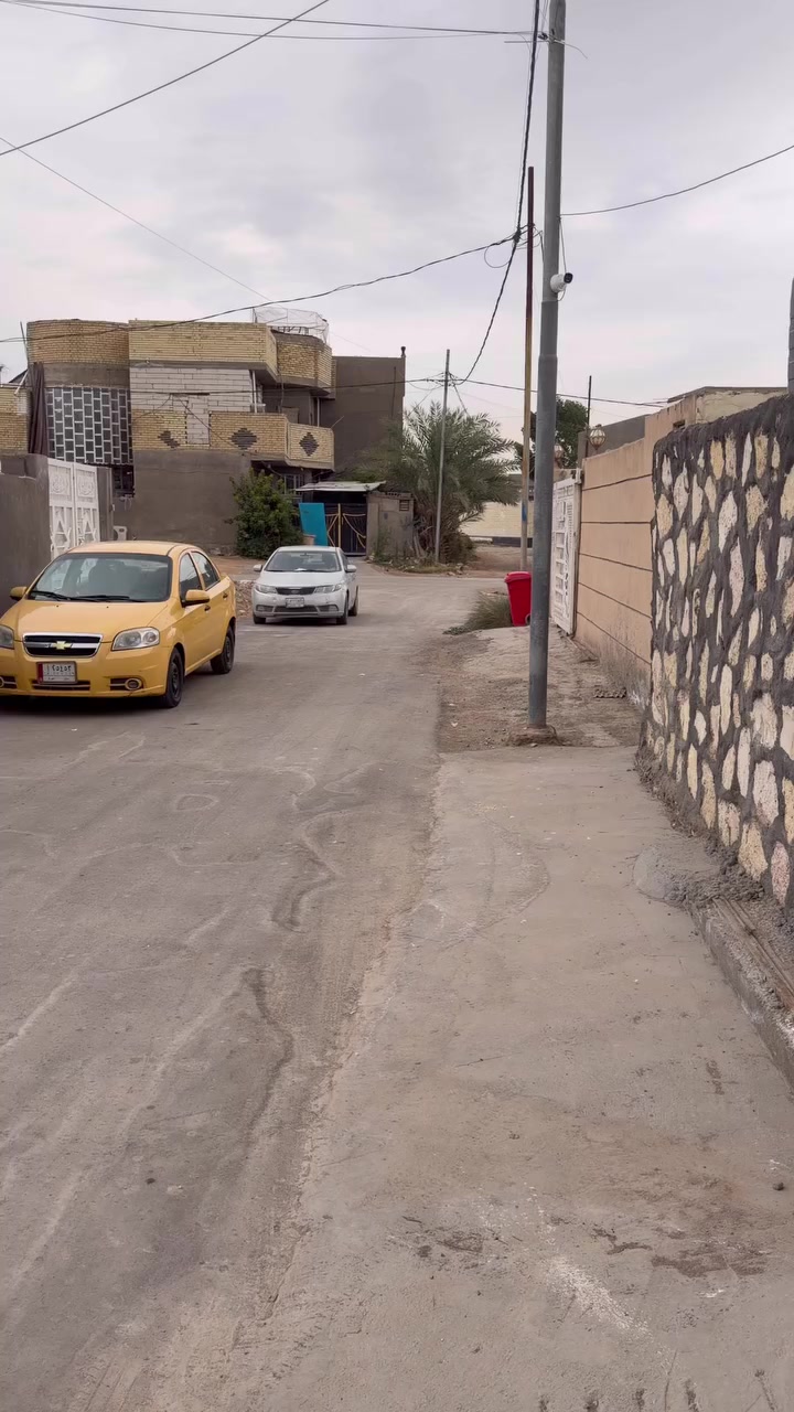 بسم الله الرحمن الرحيم 
يعلن مكتب الرنين للعقارات عن توفير 
(ارض طابو زراعي ملك صرف للبيع )
📌المساحه ٢٠٠ متر وجه ١٠ متر نزال ٢٠ متر 
📌تتوفر فيها كافة الخدمات 
ماء / كهرباء/تبليط 
📌رقم المقاطعه ١/٦١ 
📌السعر ٤٥ مليون قابل للتفاوض 
للاستفسار والطلب زيارة مكتب الرنين او الاتصال 
***********/ مرتضى 
للمزيد من الصور داخل التعليقات
