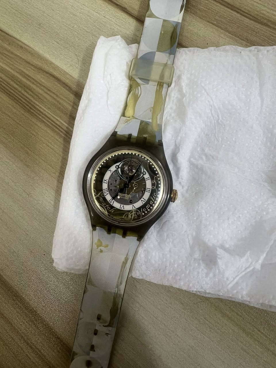 سواتچ سويسري اصلي
مخزنة غير مستخدمة بلعلبة الاصلية 
ضهر كشف مينة نصف كشف 
ساعة اوتوماتيك سير اصلي بوك اصلي 
السعر 100 دولار قفل


**إذا كنت صاحب هذا الإعلان وتريد حذفه لأي سبب، رجاءا أرسل رسالة إلى الدعم الفني**