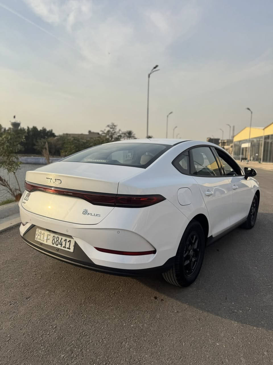 سلام عليكم من نوع بي واي موديل 2025 جن بلاس زيرو مرقم بغداد وكامل كارت شاحن وارضيات السعر19/100 مليون  وبيها مجال بسيط لستفسار ***********
