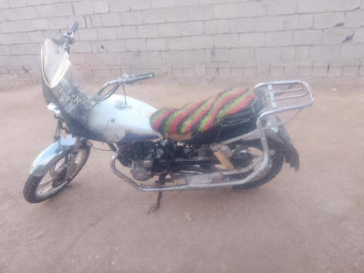 سلام عليكم درجاجه جني البيع السعر 120بيهة مجال المكان الخالص ***********
