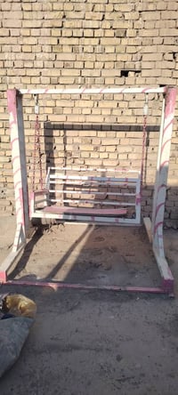 مرجوحه • حديد • مقعدين