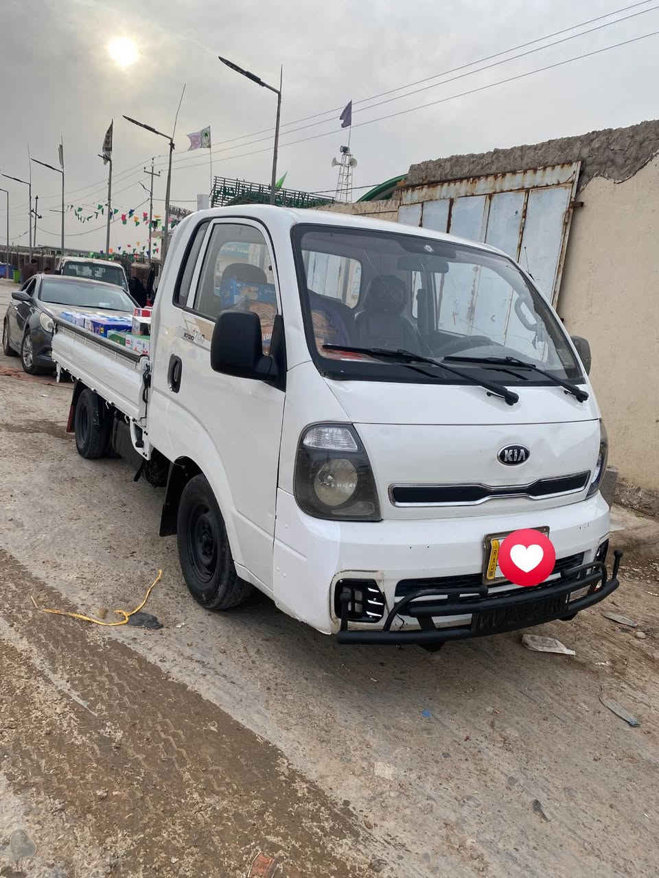 كيا للبيع موديل 2016 مكفوله رقم واسط تحويل مباشر سياره جاهزه مكاني واسط. شحميه ‭٠٧٨٢ ٤٣٩ ٨٥٣٨‬

‭٠٧٧٠ ٧٥١ ٠٤٦٨‬
