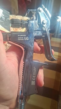 مسدس رش طلاء ماركة الماني شرط الفحص للبيع السعر ٢٠٠ دولار جديد بالكارت...