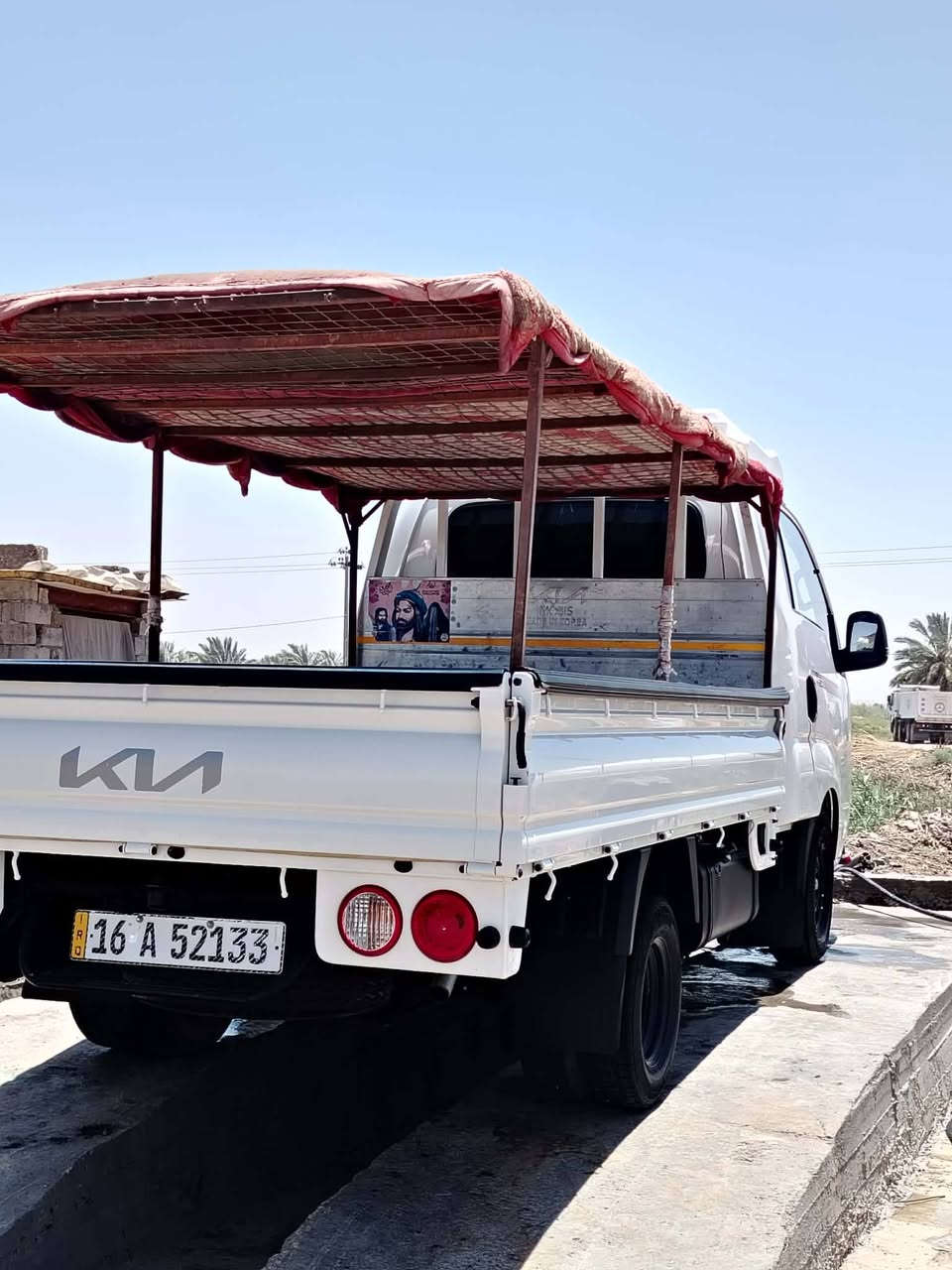 كيه نثيه مفتوح 
مديل 25
ماشيه 28
رقم قادسية 
كفاله عامه 
بدون كاسحه 
السعر 165
مكان لسياره ديوانيه قضاء سومر 
***********
