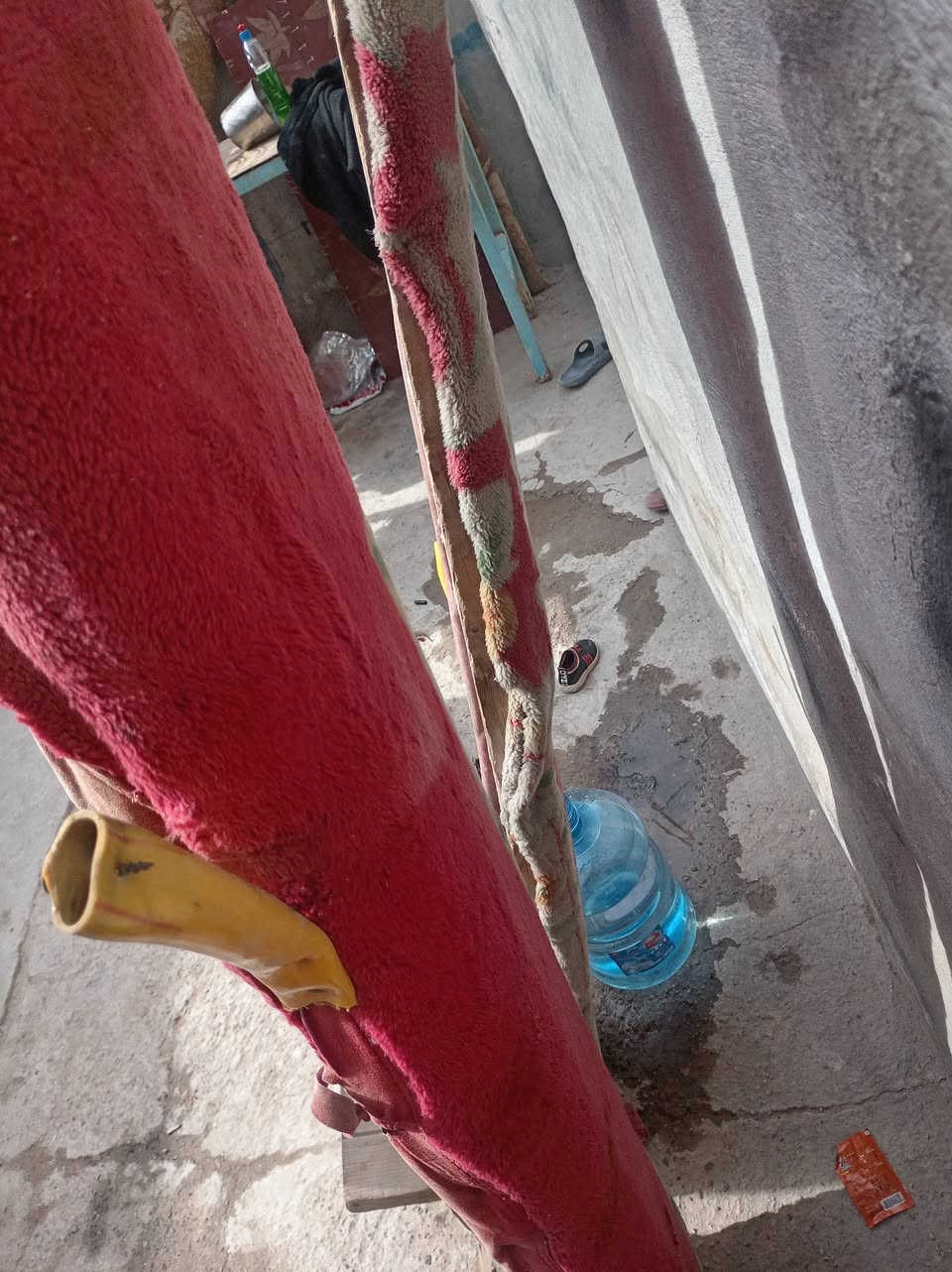 مصطبات البيع مكاني بل براكيه  السعر 30 وبيه مجال تصل ***********
