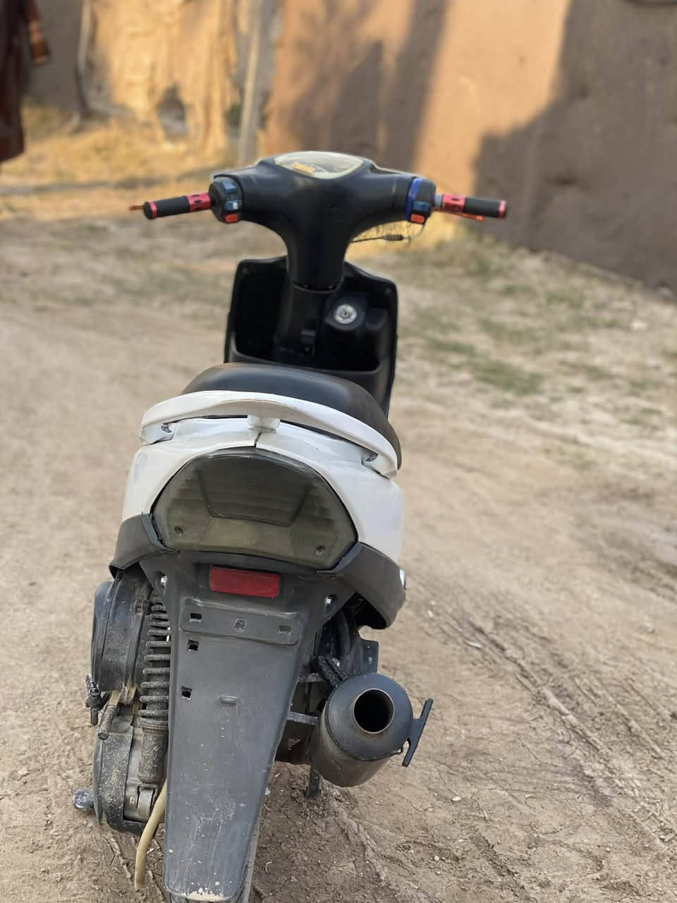 السلام عليكم دراجه ماكس عدله للبيع بوشه ٥٥ نكره سلف صالنصه رياضي كهربايات كله شغاله السعر ٥٥٠ وبيه مجال *********** مكاني حله ابو غرق
