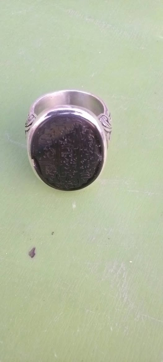 يماني خشن مخطوط صياغة يدويه ثقيله وزن 23 غرام سعر 100يوجد توصيل ***********
